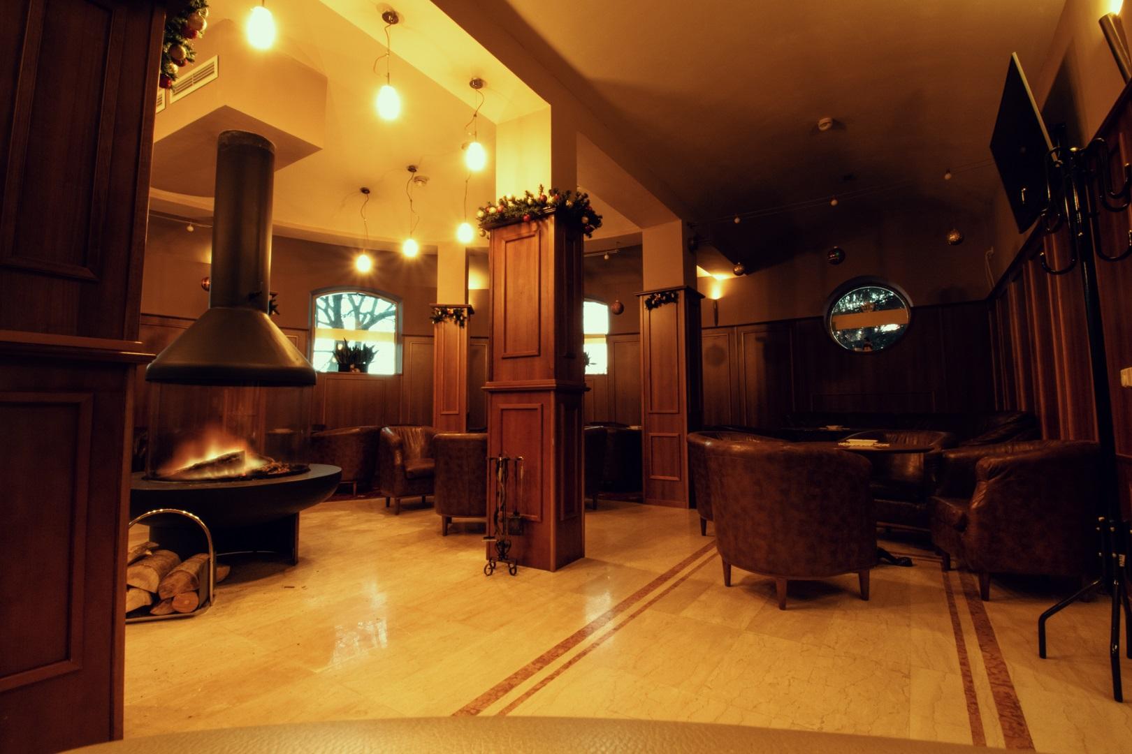 Spa Hotel Dvoretsa เวลินกราด ภายนอก รูปภาพ Interior of the restaurant